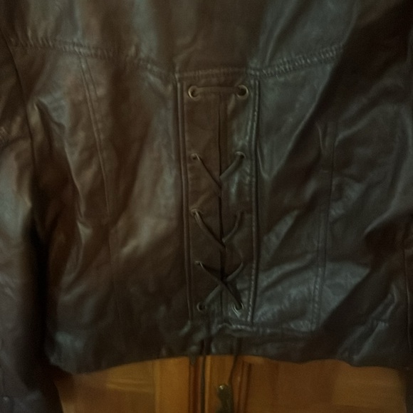 A girl, Junior coat - Picture 4 of 5